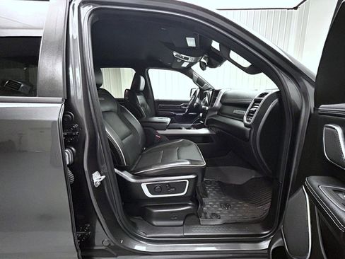 Used 2023 RAM 1500 Laramie AWD/4WD image 15