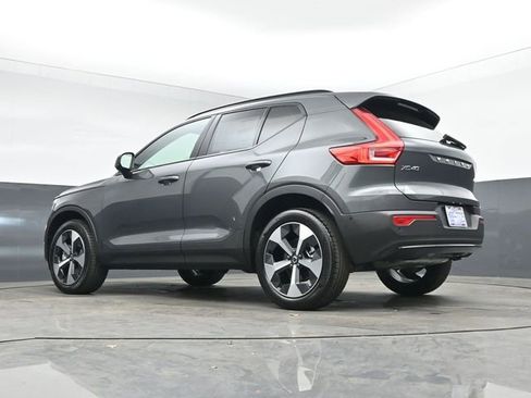 New 2026 Volvo XC40 B5 Plus w/ Protection Package Premier image 41