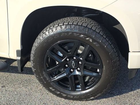 New 2026 Chevrolet Silverado 1500 Custom w/ Turbomax Blackout Package AWD/4WD image 12