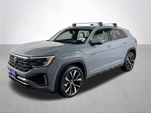 Used 2024 Volkswagen Atlas Cross Sport SEL Premium R-Line image 2