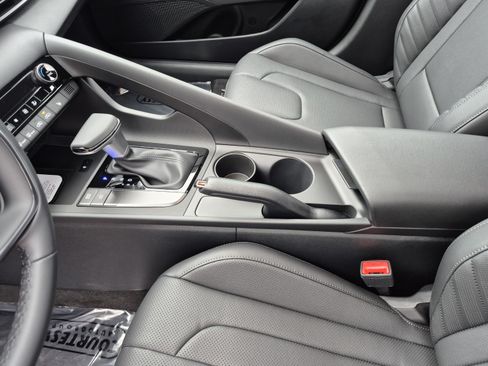 New 2026 Hyundai Elantra SEL Sport FWD image 21