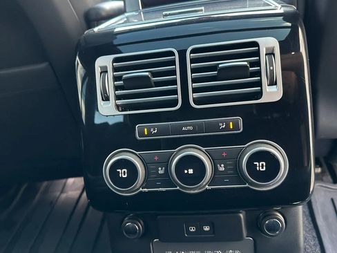 Used 2017 Land Rover Range Rover Long Wheelbase Supercharged image 28