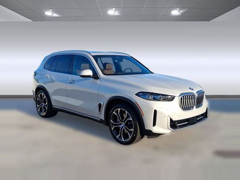 Used 2026 BMW X5 xDrive50e w/ Climate Comfort Package AWD/4WD image 6