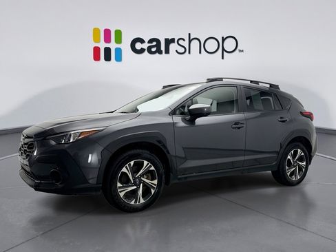 Used 2024 Subaru Crosstrek 2.0i Premium image 1