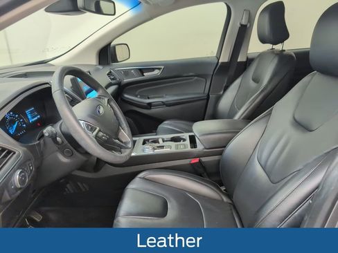 Used 2022 Ford Edge Titanium w/ Equipment Group 301A image 5