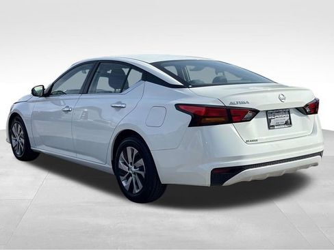 Used 2022 Nissan Altima 2.5 S image 5