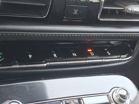 Certified 2023 Lincoln Nautilus AWD image 15