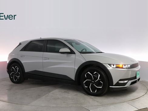 Used 2023 Hyundai Ioniq 5 SEL image 5