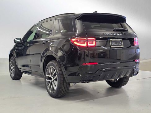 New 2025 Land Rover Discovery Sport Dynamic SE image 3