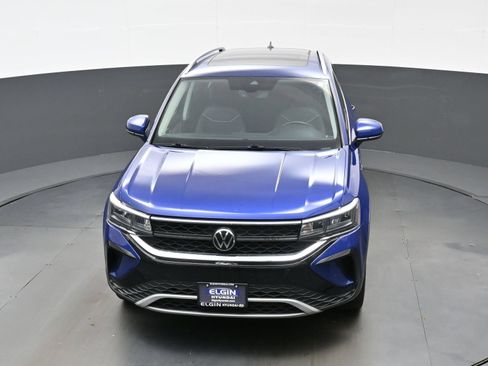 Used 2024 Volkswagen Taos SE w/ Panoramic Sunroof Package AWD/4WD image 42