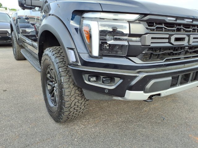 Used 2025 Ford F150 Raptor AWD/4WD image 27