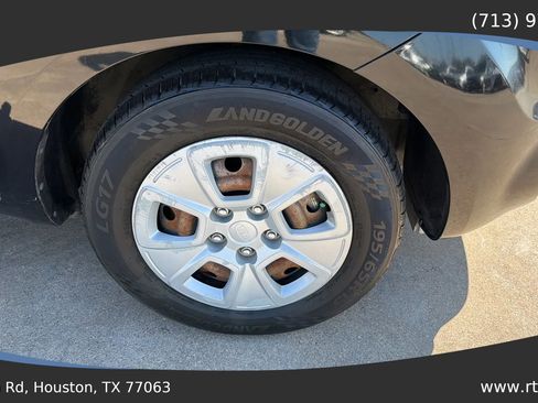 Used 2013 Kia Soul FWD image 12