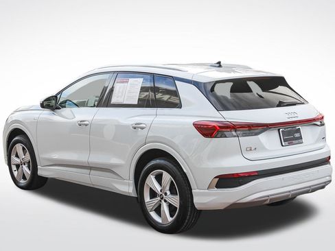 Certified 2024 Audi Q4 e-tron Premium image 5