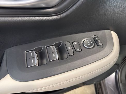 New 2026 Honda HR-V EX-L image 16