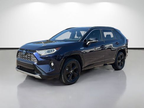 Used 2020 Toyota RAV4 XSE image 7