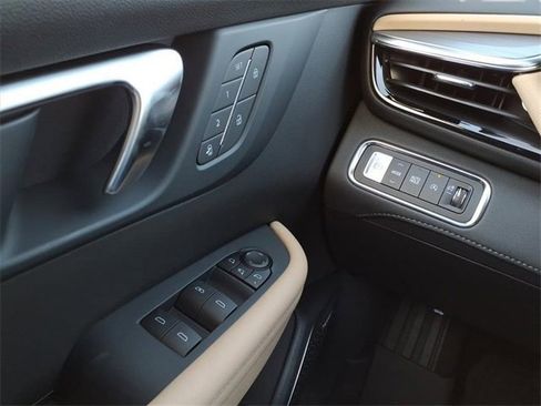 New 2026 Buick Enclave Preferred w/ Power Package image 8