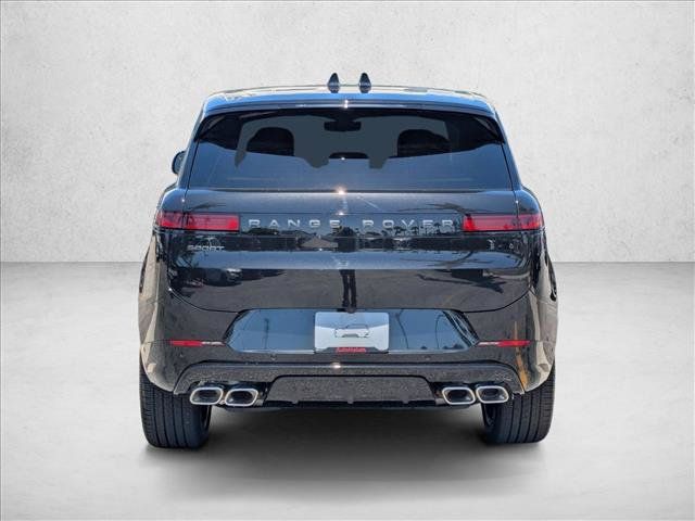 New 2026 Land Rover Range Rover Sport Dynamic SE AWD/4WD image 8