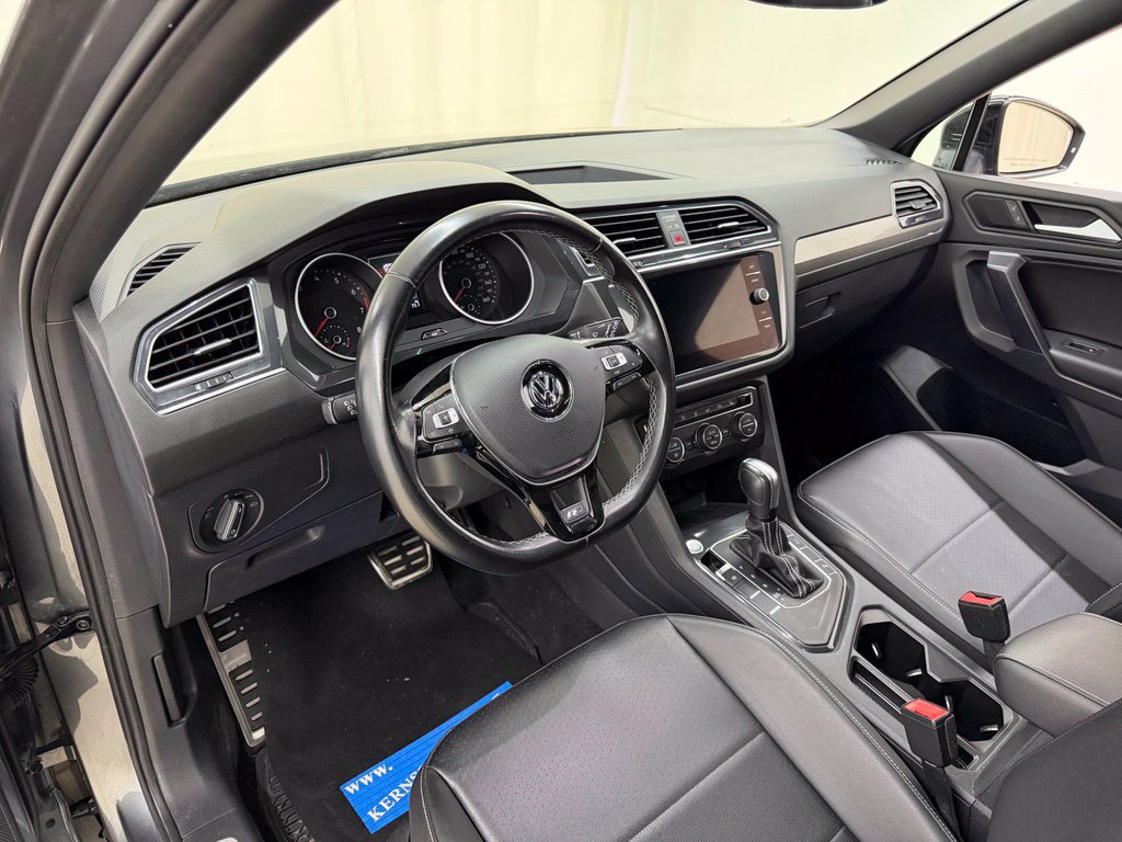 Used 2021 Volkswagen Tiguan SE R-Line FWD image 23