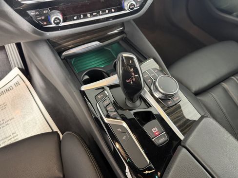 Used 2018 BMW 530i xDrive AWD/4WD image 12