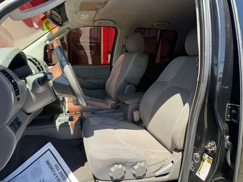 Used 2007 Nissan Frontier LE RWD image 9