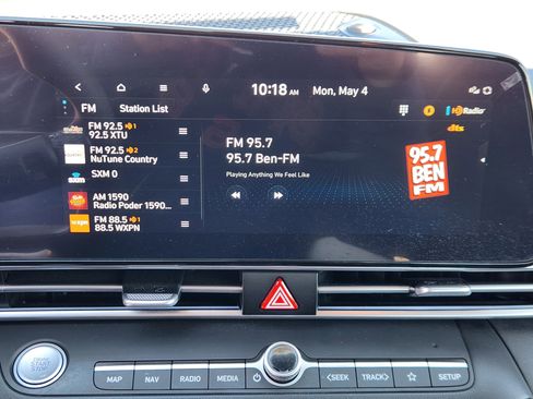 Certified 2024 Hyundai Elantra SEL FWD image 11