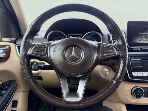 Used 2019 Mercedes-Benz GLS 550 4MATIC image 36