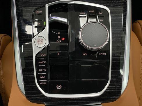 New 2026 BMW X5 xDrive40i w/ M Sport Package image 29