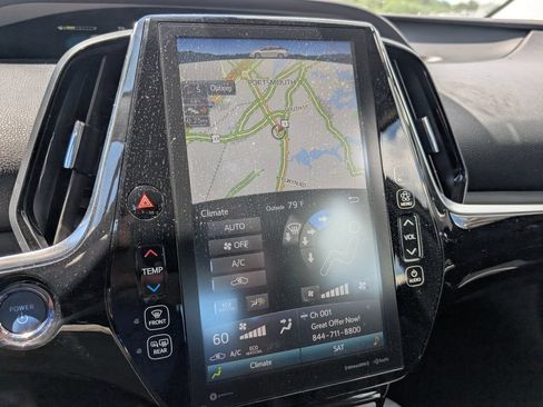 Used 2021 Toyota Prius Prime XLE FWD image 22