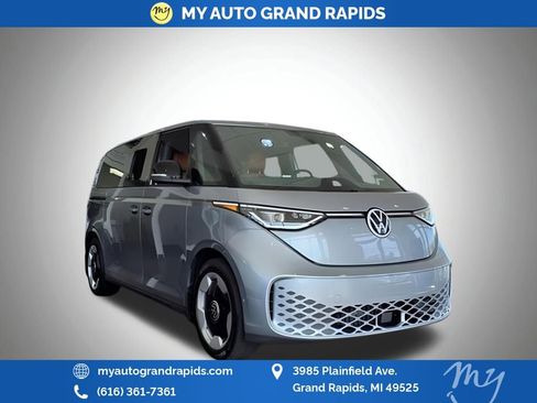 Used 2025 Volkswagen ID. Buzz Pro S RWD image 1