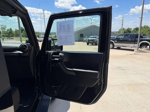 Used 2014 Jeep Wrangler Sport w/ Quick Order Package 24S AWD/4WD image 36