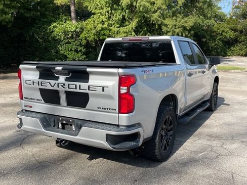Used 2021 Chevrolet Silverado 1500 Custom w/ Rally Edition AWD/4WD image 9