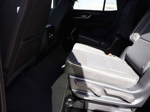 New 2026 GMC Yukon Elevation w/ Elevation Premium Package AWD/4WD image 18