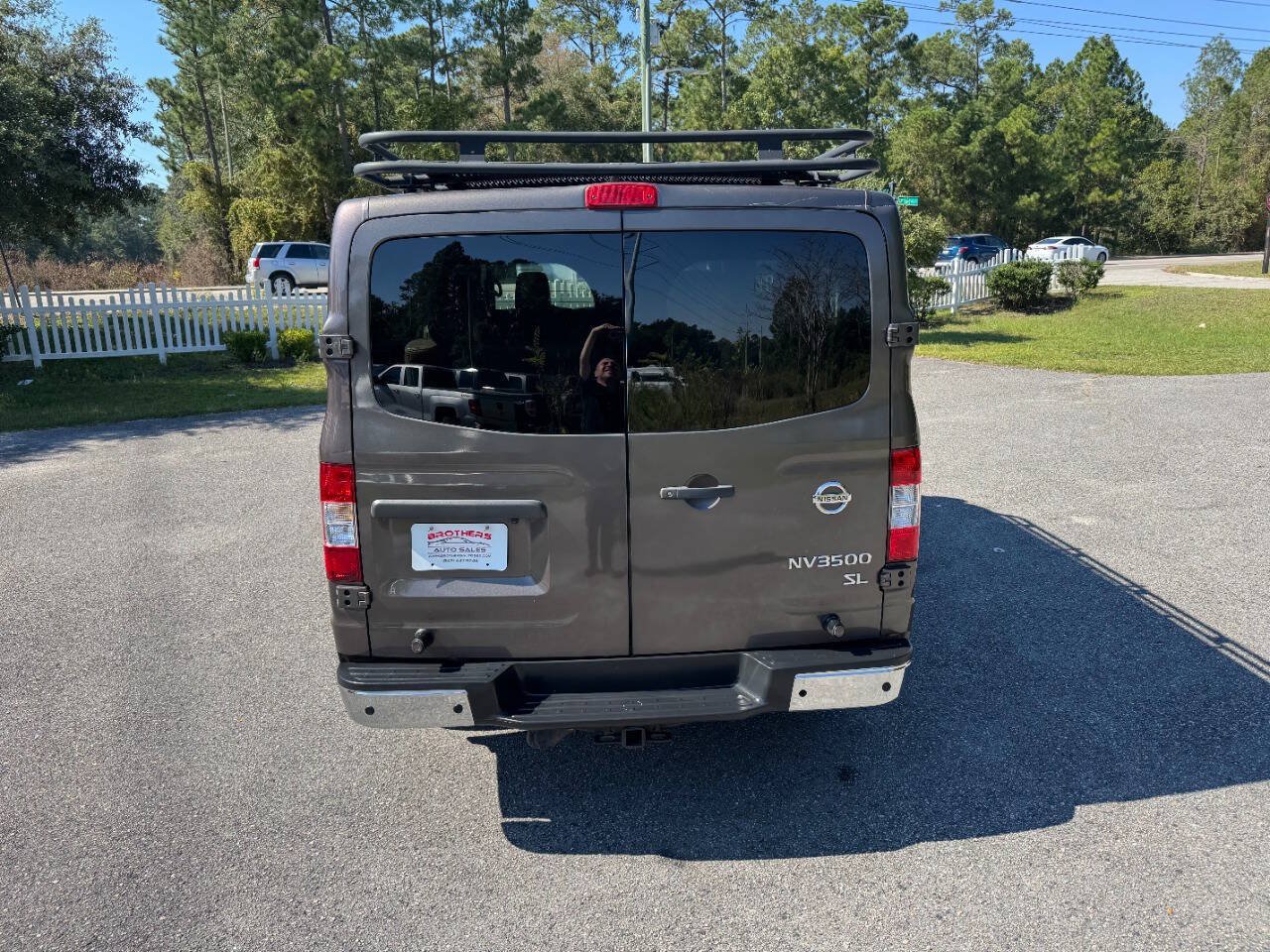 Used 2017 Nissan NV 3500 SL RWD image 5