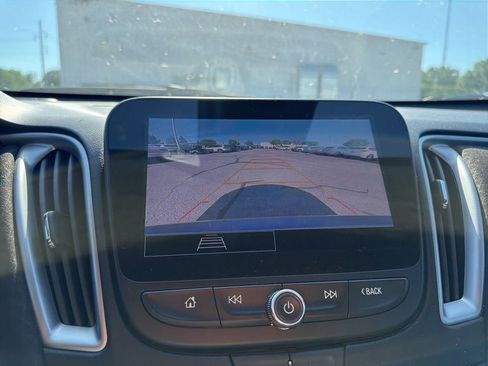 Used 2024 Chevrolet Malibu LS FWD image 18