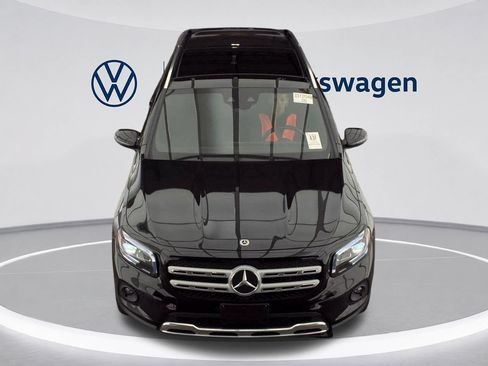 Used 2022 Mercedes-Benz GLB 250 4MATIC w/ Premium Package Lite image 2