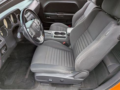 Used 2012 Dodge Challenger R/T image 16