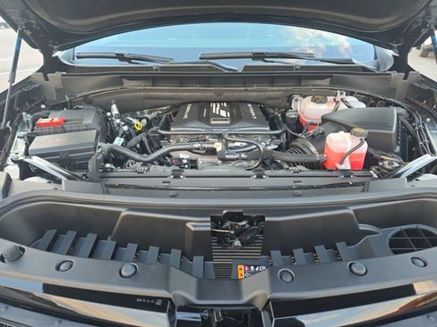 Used 2026 Cadillac Escalade V image 32