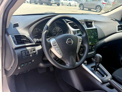 Used 2016 Nissan Sentra S FWD image 15