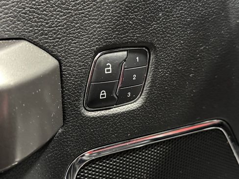 Used 2018 Ford F150 Lariat w/ Equipment Group 502A Luxury AWD/4WD image 47