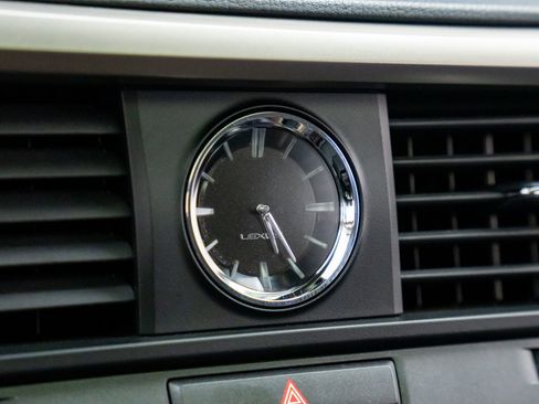 Used 2022 Lexus RX 350L Premium w/ Premium Package image 26