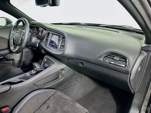 Used 2019 Dodge Challenger SRT Hellcat image 28
