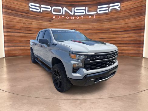 Used 2024 Chevrolet Silverado 1500 Custom Trail Boss w/ Turbomax Blackout Package AWD/4WD image 10