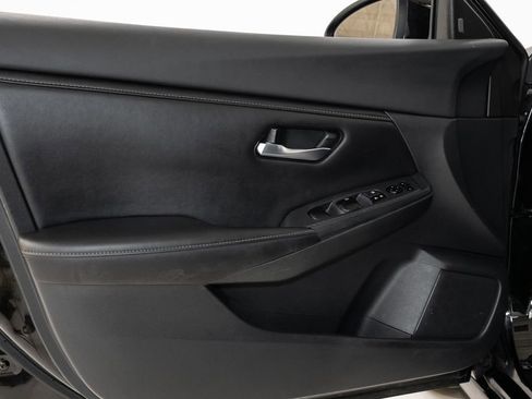 Used 2020 Nissan Sentra SV w/ Electronics Package image 7