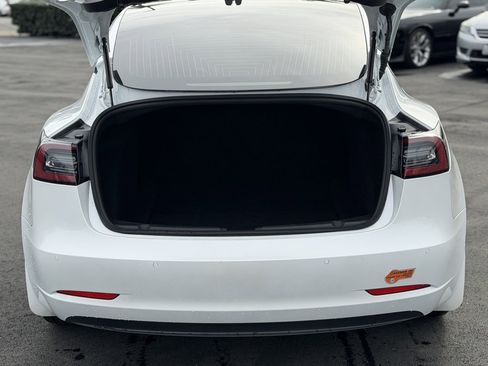 Used 2020 Tesla Model 3 Standard Range Plus image 14