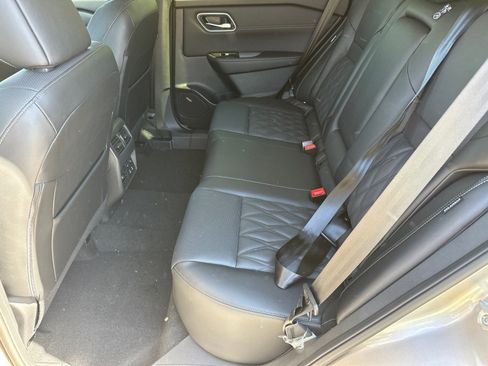 New 2026 Nissan Rogue Platinum w/ Platinum Premium Package AWD/4WD image 19