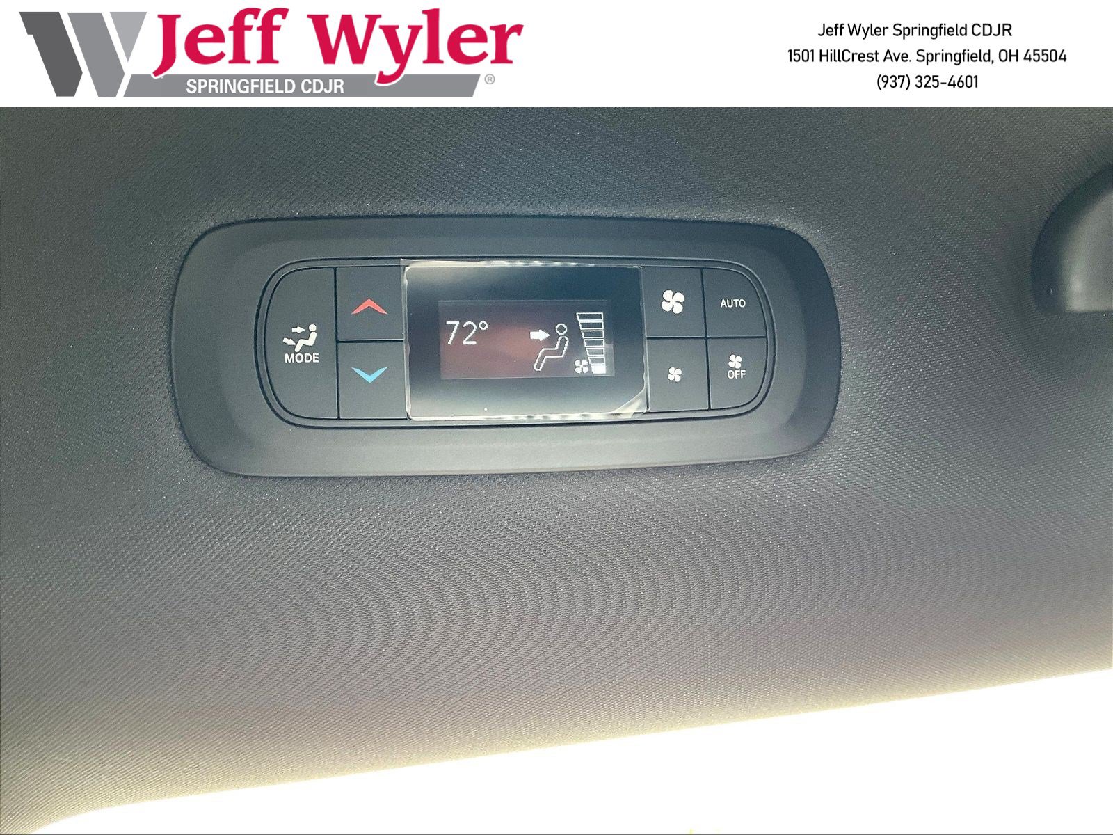New 2027 Chrysler Pacifica Select FWD image 27