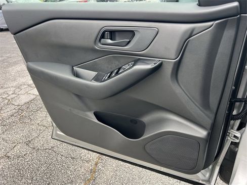 Certified 2025 Nissan Rogue S image 18