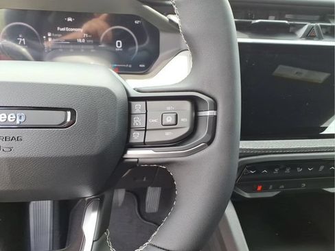 New 2026 Jeep Cherokee Laredo AWD/4WD image 21