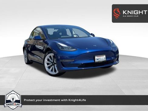 Used 2023 Tesla Model 3 Standard Range RWD image 1