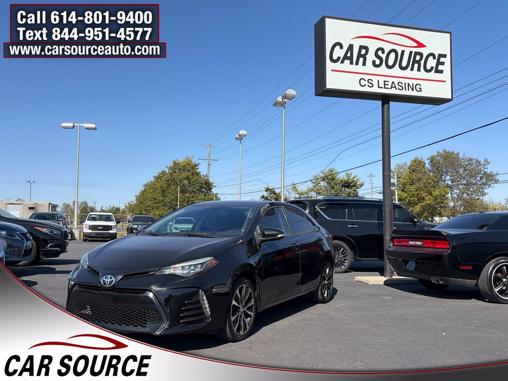 Used 2017 Toyota Corolla SE FWD image 1